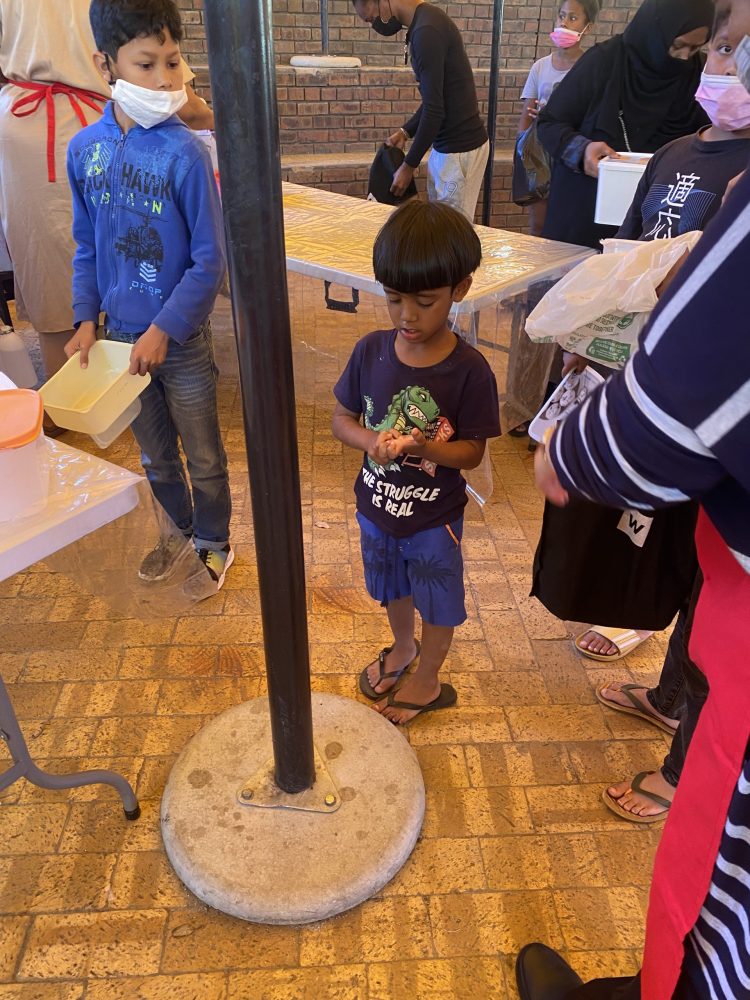 Feeding in Bo-Kaap 3
