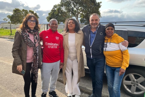 Youth Center (Bild-1)