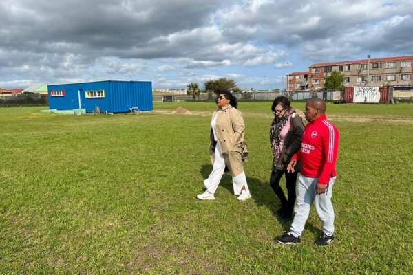 Youth Center (Bild-6)