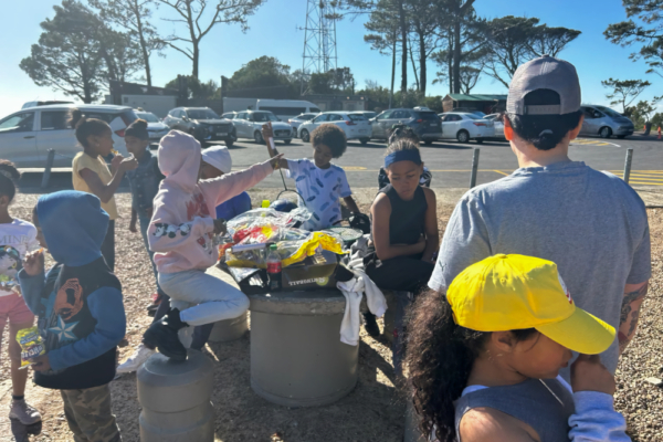 Signal Hill Trip - Game Equipment